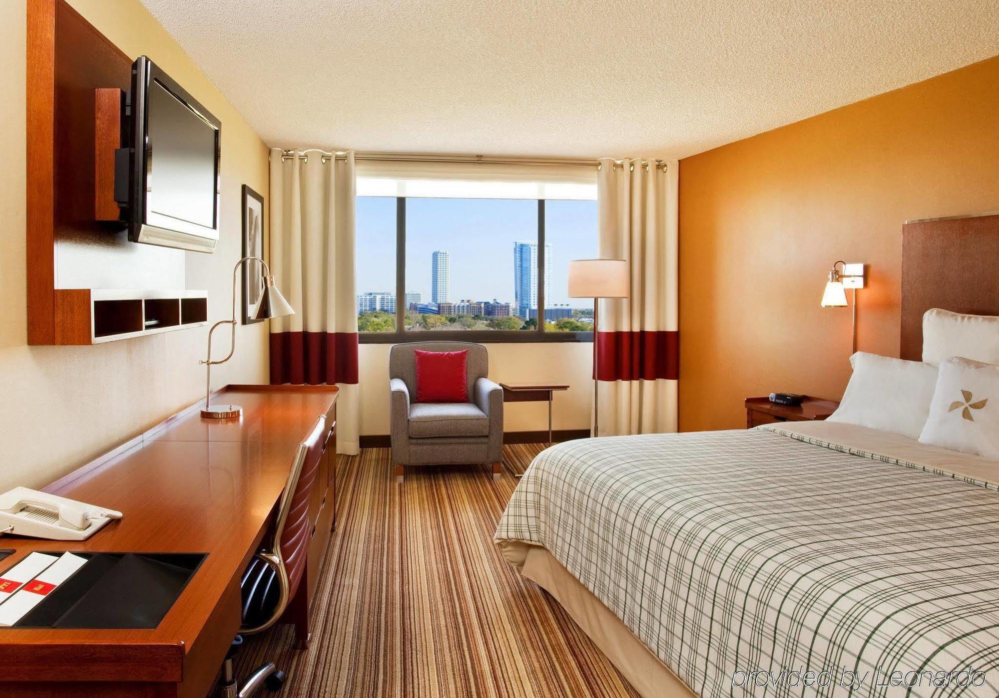 Four Points By Sheraton Houston Greenway Plaza Esterno foto